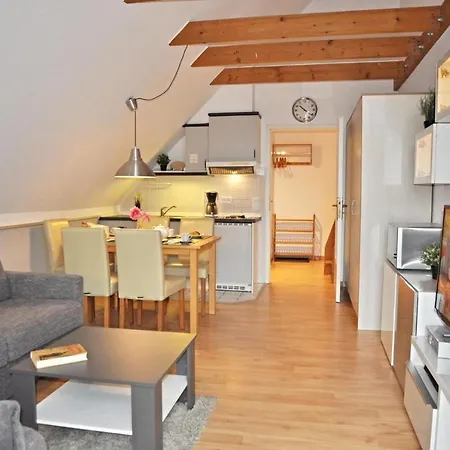 Apartamento Strandhotel-32 *